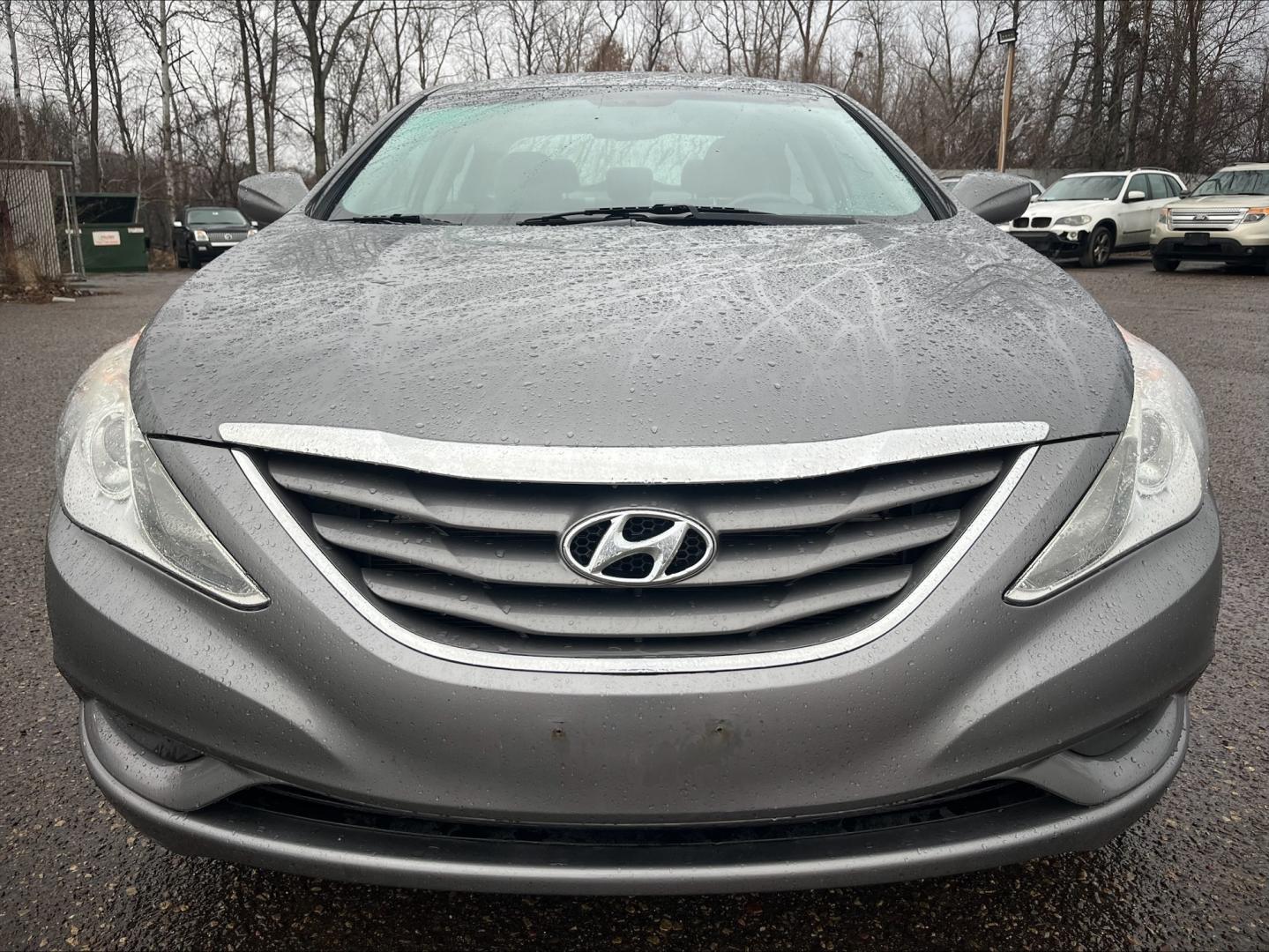 2013 Hyundai Sonata (5NPEB4AC2DH) , located at 17255 hwy 65 NE, Ham Lake, MN, 55304, 0.000000, 0.000000 - Photo#1